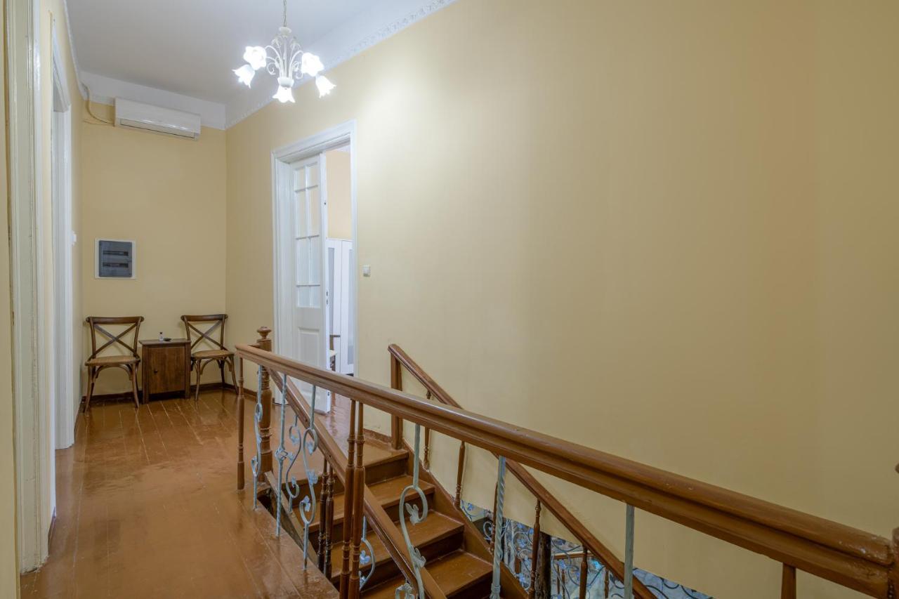 Neo Classical 4 Bedrooms In Psyri Athén Kültér fotó